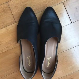 Qupid Black Flats,Size 8